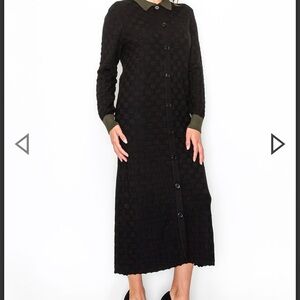 YAL Knit Midi Black Long Sleeve Dress with Olive Trim on Collar and Cuffs Sz XS